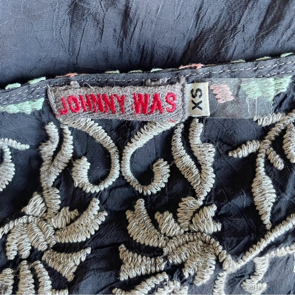 Johnny Was Jenn black embroidered floral top Jen 37940 - Picture 6 of 8
